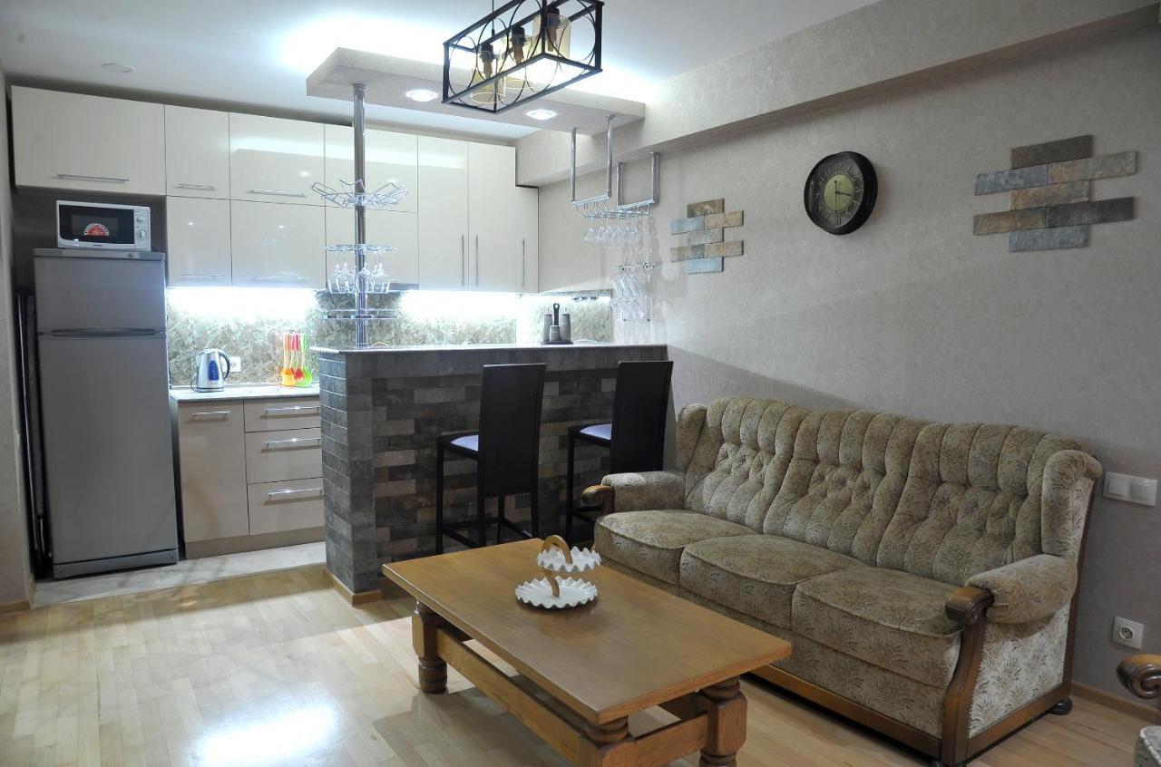 River Side Apartment Tbilisi Esterno foto