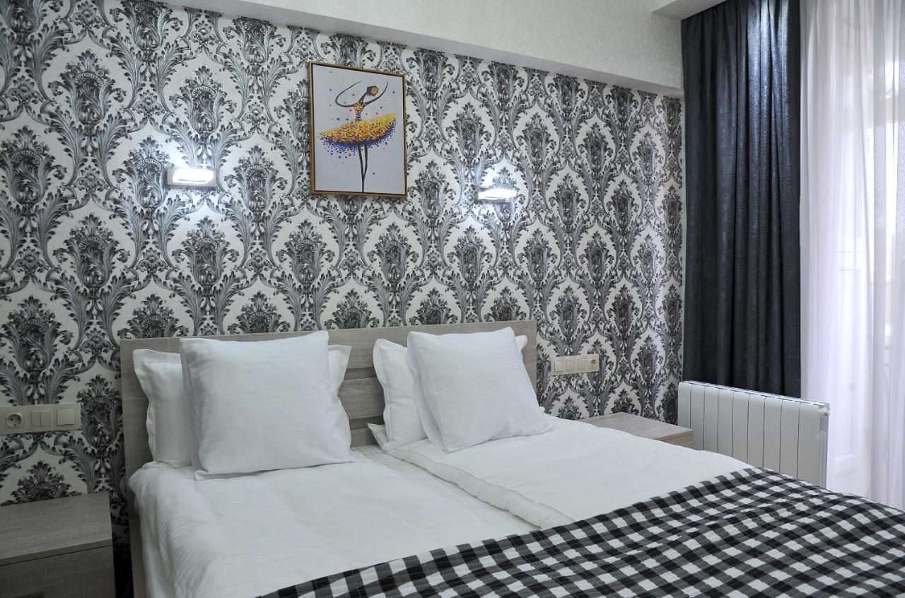 River Side Apartment Tbilisi Esterno foto