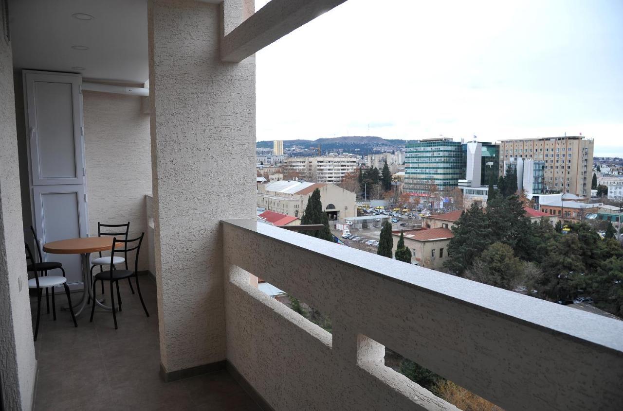 River Side Apartment Tbilisi Esterno foto