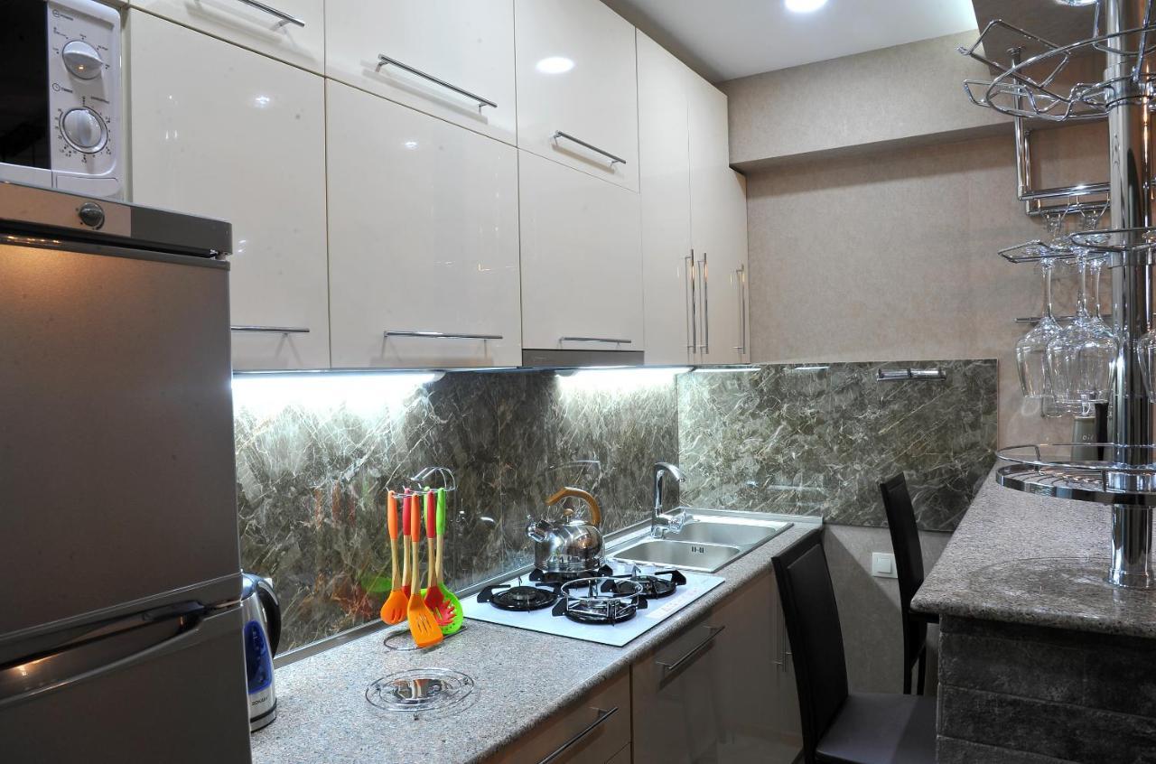 River Side Apartment Tbilisi Esterno foto