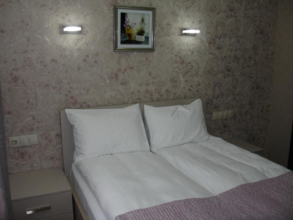 River Side Apartment Tbilisi Esterno foto