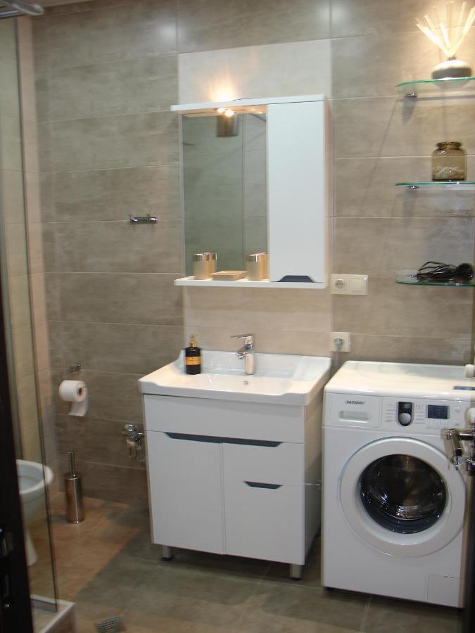 River Side Apartment Tbilisi Esterno foto